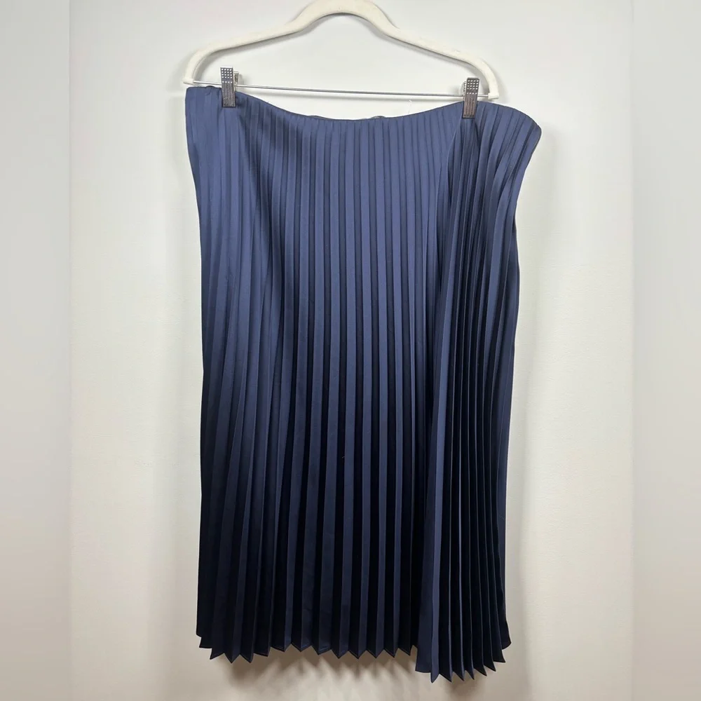 JCREW Pleated Midi Skirt Navy - Picture 6 of 6